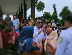 Pelepasan Heriyandi Roni Beserta Istri di Iringi Isak Tangis Kesedihan, Ini Penyebabnya 