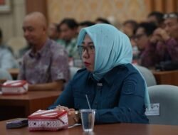 Lestarikan lingungan penanaman pohon serentak